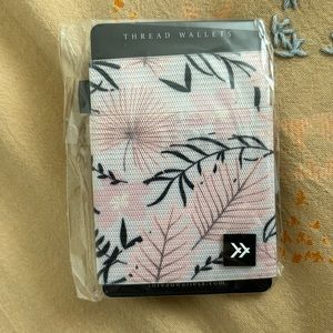 Thread Wallets Elastic Wallet
